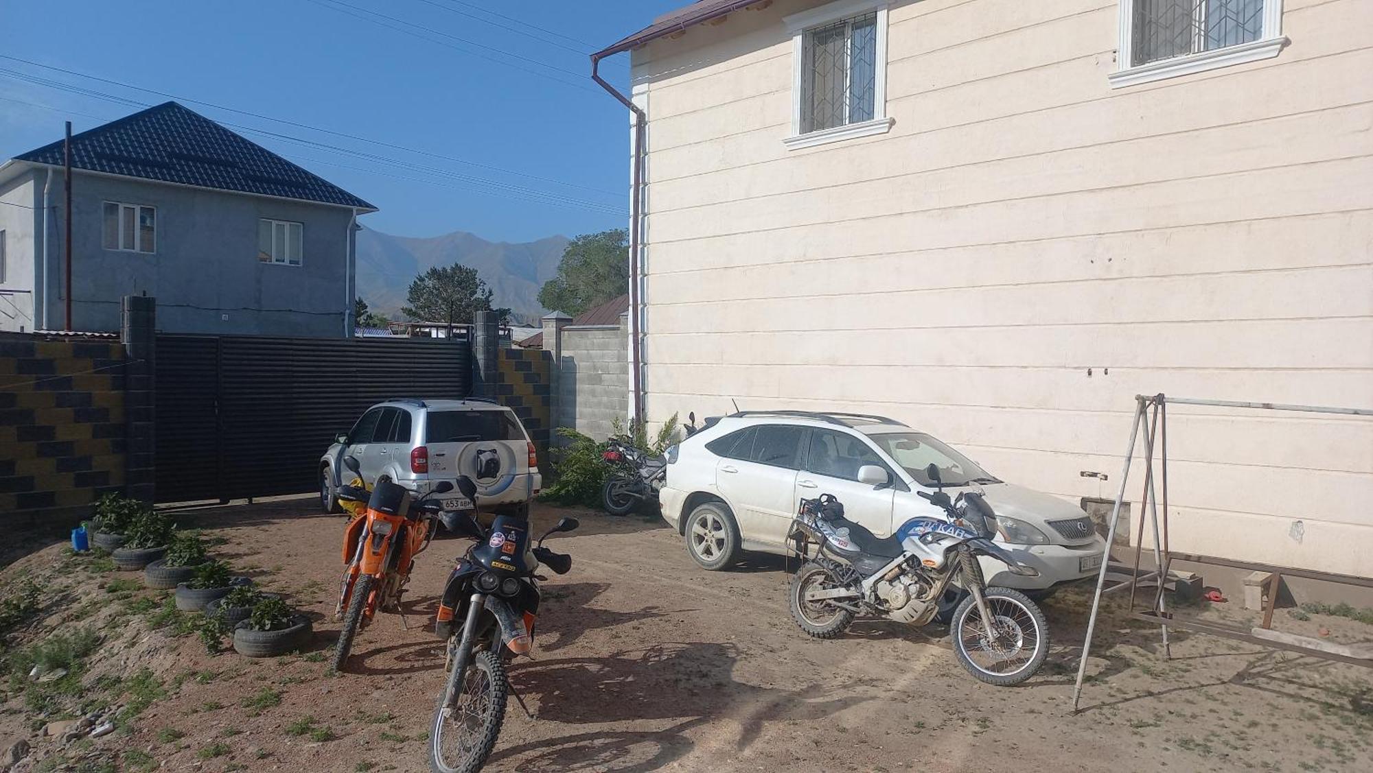 Guest House B&B Kochkor المظهر الخارجي الصورة